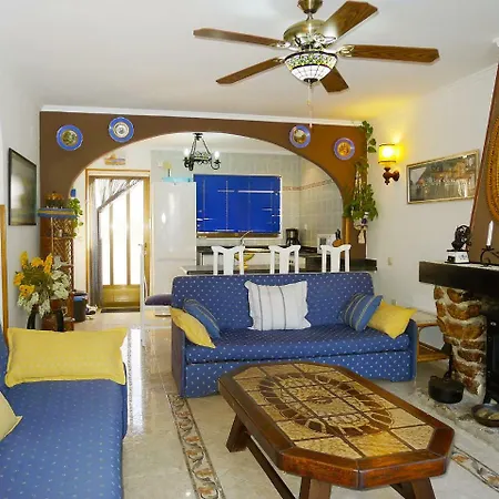 Nyaraló Etxe Zuri By Interhome